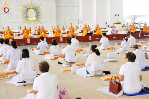 ภาพ No.263003:วันที่ 21 ตุลาคม พ.ศ. 2568 (วันพระ แรม 14 ค่ำ เดือน 11) พิธีบุพเปตพลี ครั้งที่ 171 ร่วมอุทิศบุญแด่หมู่ญาติที่ล่วงลับไปแล้ว และสืบทอดอายุพระพุทธศาสนา ณ หอฉันคุณยายอาจารย์ฯ วัดพระธรรมกาย