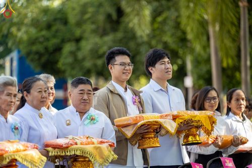 ภาพ No.196783:พิธีทอดผ้าป่าทำนุบำรุงศาสนสถาน ณ วัดโพธิ์เอน ต.บางขุนกอง อ.บางกรวย จ.นนทบุรี ในโครงการธรรมยาตรา กตัญญูบูชา มหาปูชนียาจารย์ พระมงคลเทพมุนี(สด จนฺทสโร) พระผู้ปราบมาร อนุสรณ์สถาน 7 แห่ง ปีที่ 13 วันที่ 17 มกราคม พ.ศ. 2568