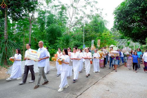 ภาพ No.270020:วันที่ 11 ตุลาคม พ.ศ. 2568 พิธีทอดกฐินสามัคคีทั่วไทย ณ วัดปากแพรก อ.บางสะพานน้อย จ.ประจวบคีรีขันธ์ โดยคณะศิษยานุศิษย์ บูชาธรรม 81 ปี หลวงพ่อธัมมชโย