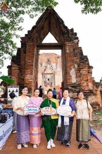 ภาพ No.138481:พิธีตักบาตร วัดราชบูรณะ จ.พระนครศรีอยุธยา วันที่ 25 พฤษภาคม พ.ศ.2567