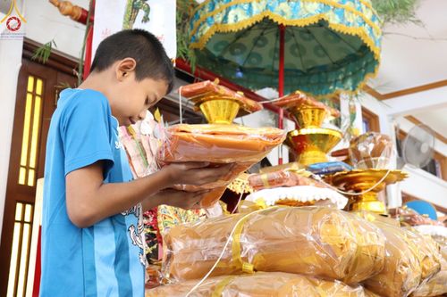 ภาพ No.100446:พิธีทอดกฐินสามัคคีทั่วไทย 5,000 วัด ณ วัดท้ายเมือง จ.ราชบุรี วันที่ 27 พฤศจิกายน พ.ศ. 2566