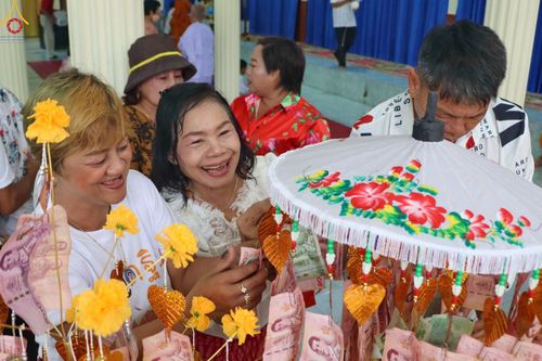 ภาพ No.94472:พิธีทอดกฐินสามัคคีทั่วไทย 5,000 วัด ณ วัดสวยศรีพุทธาราม ต.บ้านนา อ.บ้านนาเดิม สุราษฎร์ธานี วันที่ 12 พฤศจิกายน พ.ศ. 2566