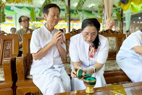 ภาพ No.271968:วันที่ 12 ตุลาคม พ.ศ. 2568 พิธีทอดกฐินสามัคคีทั่วไทย ณ วัดบางขุด อ.เมือง จ.สมุทรสาคร โดยคณะศิษยานุศิษย์ บูชาธรรม 81 ปี หลวงพ่อธัมมชโย