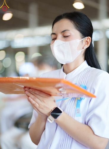 ภาพ No.99744:พิธีทอดผ้าป่า ต้นสมบัติจักรพรรดิ ในวันอาทิตย์ที่ 3 ธันวาคม พ.ศ. 2566 ณ สภาธรรมกายสากล วัดพระธรรมกาย จ.ปทุมธานี