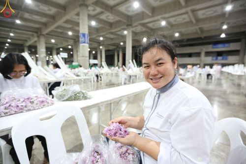 ภาพ No.127406:V.31 ทุ่มเทเพื่อบางกล่ำ การเตรียมงานของเจ้าหน้าที่หน่วยงานต่างๆ  เพื่องานธรรมยาตราอัญเชิญพระบรมสารีริกธาตุ ประดิษฐาน ณ มหารัตนเจดีย์สิริปทุมสวรรค์ (เจดีย์อริยพุทธะ 5 พระองค์) ณ ศูนย์ปฏิบัติธรรมภาคใต้ อ.บางกล่ำ จ.สงขลา ระหว่างวันที่ 9-10 มีนาคม พ.ศ. 2567