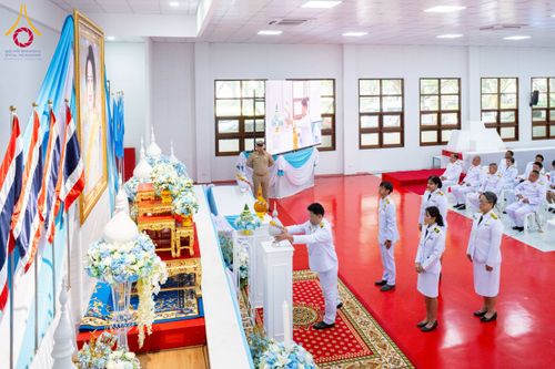 ภาพ No.237685:พิธีถวายเครื่องราชสักการะและวางพานพุ่ม และพิธีจุดเทียนถวายพระพรชัยมงคล เนื่องในโอกาสวันเฉลิมพระชนมพรรษา สมเด็จพระนางเจ้าสิริกิติ์ พระบรมราชินีนาถ พระบรมราชชนนีพันปีหลวง วันอังคารที่ 12 สิงหาคม พ.ศ. 2568  ณ อาคารปลูกศรัทธา 2 วัดพระธรรมกาย