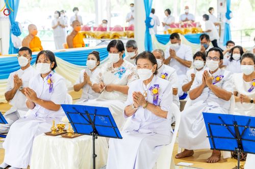 ภาพ No.84964:พิธีเจริญพระพุทธมนต์และพิธีสักการะ รูปเหมือนพระมงคลเทพมุนี (สด จนฺทสโร) ในวันที่ 5 สิงหาคม พ.ศ. 2566 ณ วัดพระธรรมกาย จ.ปทุมธานี เพื่ออัญเชิญประดิษฐาน  ณ วิหารพระมงคลเทพุนี (สด จนฺทสโร) ศูนย์ปฏิบัติธรรมภาคใต้ อ.บางกล่ำ จ.สงขลา