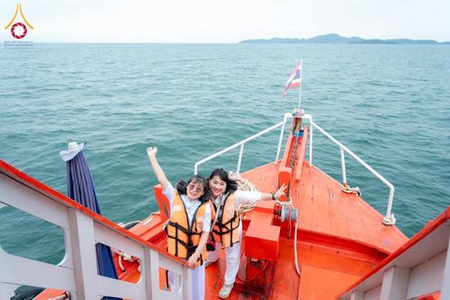 ภาพ No.183554:พิธีทอดกฐิน ณ วัดใหม่สำราญ(เกาะล้าน) อ.บางละมุง จ.ชลบุรี ในโครงการทอดกฐินสามัคคีทั่วไทย 30,000 วัด บูชาธรรม 80 ปี หลวงพ่อธัมมชโย โดยคณะศิษยานุศิษย์วัดพระธรรมกาย วันที่ 28 ตุลาคม พ.ศ. 2567