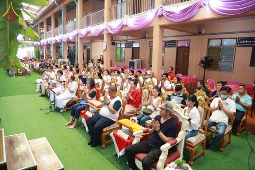 ภาพ No.175171:พิธีทอดกฐิน วัดเจริญสุขาราม จ.สมุทรสาคร ในโครงการกฐินสามัคคีทั่วไทย 30,000 วัด บูชาธรรม 80 ปี หลวงพ่อธัมมชโย โดยคณะศิษยานุศิษย์วัดพระธรรมกาย วันที่ 10 พฤศจิกายน พ.ศ. 2567