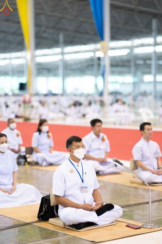 ภาพ No.88094:พิธีมุทิตาสักการะ เปรียญธรรม 9,6,3 และบาลีศึกษา 6,3  พิธีมอบดวงแก้วสามเณรทรงบาลีไวยากรณ์ วันอาทิตย์ 17 กันยายน พ.ศ. 2566 ณ สภาธรรมกายสากล วัดพระธรรมกาย