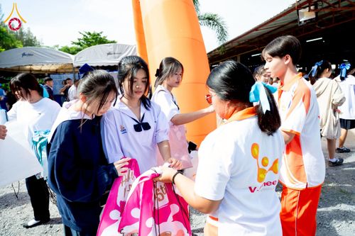 ภาพ No.266695:วันที่ 5 พฤศจิกายน พ.ศ. 2568 รวมพลังเด็กดี V-Star ผู้นำฟื้นฟูศีลธรรมโลก ณ พุทธอุทยานนานาชาติ จังหวัดหนองคาย