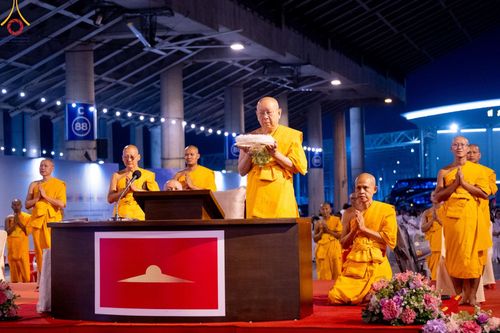 ภาพ No.207965:พิธีฉลองชัยชิตังเม สวดธัมมจักกัปวัตนสูตร ครบ 7,117,001,250 จบ ในวันมาฆบูชา วันพุธที่ 12 กุมภาพันธ์ พ.ศ. 2568 ณ วัดพระธรรมกาย จังหวัดปทุมธานี