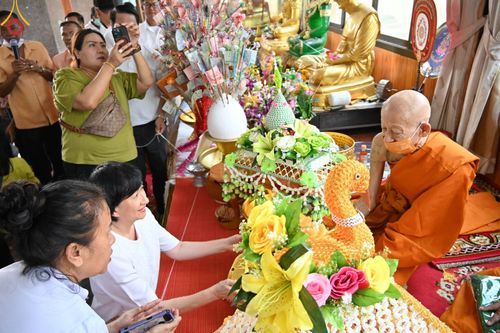 ภาพ No.97318:พิธีทอดกฐินสามัคคีทั่วไทย 5,000 วัด ณ วัดใหม่ผดุงเขต จ.นนทบุรี วันที่ 30 ตุลาคม พ.ศ. 2566