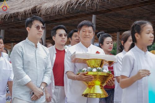 ภาพ No.163986:โครงการกฐินสามัคคีทั่วไทย 30,000 วัด บูชาธรรม 80 ปี หลวงพ่อธัมมชโย โดย คณะศิษยานุศิษย์วัดพระธรรมกาย ณ วัดบ่อพราน จ.นครราชสีมา วันที่ 20 ตุลาคม พ.ศ. 2567