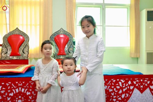 ภาพ No.182264:พิธีทอดกฐิน ณ วัดกล้วย จ.นนทบุรี ในโครงการทอดกฐินสามัคคีทั่วไทย 30,000 วัด บูชาธรรม 80 ปี หลวงพ่อธัมมชโย โดยคณะศิษยานุศิษย์วัดพระธรรมกาย วันที่ 9 พฤศจิกายน พ.ศ. 2567