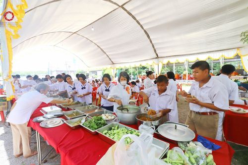 ภาพ No.86149:พิธีถวายมหาสังฆทานคณะสงฆ์ 88 รูป ฉลองครบรอบ 8 ปี ศูนย์ปฏิบัติธรรมพัทลุง วันที่ 21 สิงหาคม พ.ศ.2566