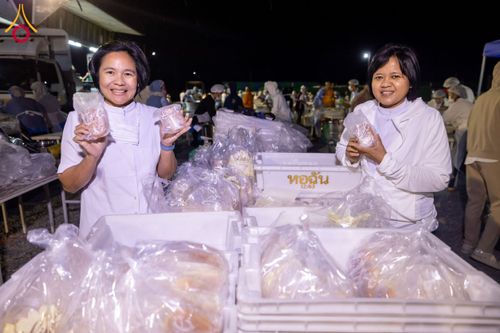 ภาพ No.118823:พิธีถวายภัตตาหารเป็นสังฆทาน แด่คณะพระธรรมยาตรา ปีที่ 12 วันที่ 26 มกราคม พ.ศ. 2567 ณ อนุสรณ์สถานบางปลา จ.นครปฐม