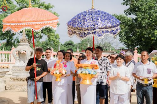 ภาพ No.170165:พิธีทอดกฐิน ณ วัดผาสุการาม อ.บางเลน จ.นครปฐม ในโครงการกฐินสามัคคีทั่วไทย 30,000 วัด บูชาธรรม 80 ปี หลวงพ่อธัมมชโย โดยคณะศิษยานุศิษย์วัดพระธรรมกาย วันที่ 26 ตุลาคม พ.ศ. 2567