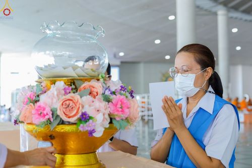 ภาพ No.87642:พิธีบุพเปตพลี  ครั้งที่ 140 ร่วมอุทิศบุญแด่หมู่ญาติที่ล่วงลับไปแล้ว และสืบทอดอายุพระพุทธศาสนา วันพฤหัสบดีที่ 14 กันยายน พ.ศ.2566 วันพระแรม 14 ค่ำ เดือน 9 ณ หอฉันคุณยายอาจารย์ฯ วัดพระธรรมกาย