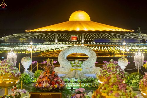 ภาพ No.244361:วันที่ 7 กันยายน พ.ศ. 2568 พิธีฉลองชัยสวดมนต์บทธัมมจักกัปปวัตตนสูตร 7,681,108,108 จบ ณ มหารัตนวิหารคด วัดพระธรรมกาย