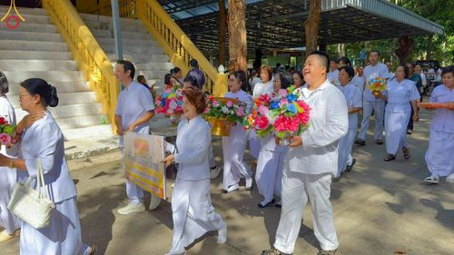 ภาพ No.165268:พิธีทอดกฐิน ณ วัดบ้านโนนหวาย จ.อุดรธานี ในโครงการกฐินสามัคคีทั่วไทย 30,000 วัด บูชาธรรม 80 ปี หลวงพ่อธัมมชโย โดยคณะศิษยานุศิษย์วัดพระธรรมกาย วันที่ 20 ตุลาคม พ.ศ. 2567