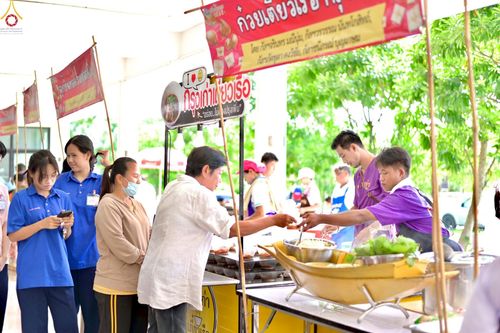 ภาพ No.265568:วันเสาร์ที่ 18 ตุลาคม พ.ศ. 2568 พิธีทอดกฐินสามัคคี ประจำปี 2568 “กฐินครัวมหาทาน” ณ ศูนย์อบรมเยาวชนบางปะหัน ตำบลหันสัง อำเภอบางปะหัน จังหวัดพระนครศรีอยุธยา