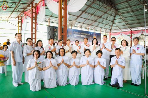 ภาพ No.91554:พิธีทอดผ้าป่า สร้างลานเอนกประสงค์พญานาค 4 ตระกูล จุดประทีปโคมลาน ถวายเป็นพุทธบูชา  สร้างความสว่างไสวให้กับแผ่นดินด้วยแสงธรรม วันอาทิตย์ที่ 29 ตุลาคม พ.ศ. 2566 ณ พุทธอุทยานนานาชาติ จังหวัดหนองคาย