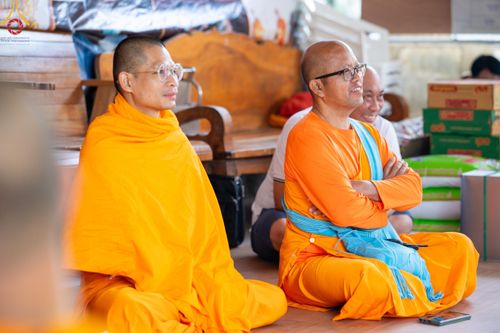 ภาพ No.140290:Photo Story มหัศจรรย์วัดดงดินแดง  EP.8  ภาพการเตรียมงาน การปฎิบัติงาน ของเหล่าผู้ทุ่มเทและเสียสละ เพื่อความสำเร็จของความมหัศจรรย์ ณ วัดดงดินแดง ต.ม่อนจอง อ.อมก๋อย จ.เชียงใหม่ วันที่ 1-7 เมษายน พ.ศ. 2567