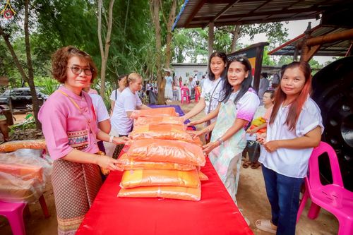 ภาพ No.255330:วันที่ 13 ตุลาคม พ.ศ. 2568 พิธีทอดกฐินสามัคคีทั่วไทย 30,000 วัด โดยคณะศิษยานุศิษย์ บูชาธรรม 81 ปี หลวงพ่อธัมมชโย ณ วัดมิ่งฟ้าคุณจักร ต.หนองกระท้าว อ.นครไทย จ.พิษณุโลก