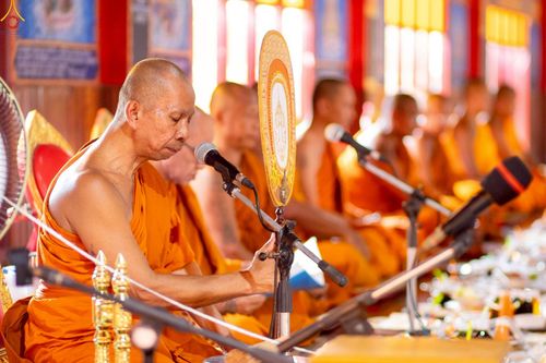 ภาพ No.253314:วันที่ 12 ตุลาคม พ.ศ. 2568 พิธีทอดกฐินสามัคคีทั่วไทย 30,000 วัด โดยคณะศิษยานุศิษย์ บูชาธรรม 81 ปี หลวงพ่อธัมมชโย ณ วัดกลางทุ่ง อ.มหาราช จ.พระนครศรีอยุธยา