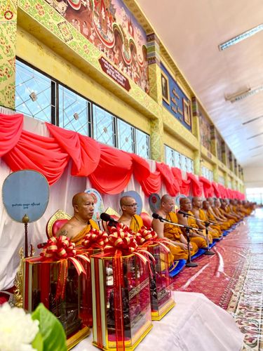 ภาพ No.250818:วันพุธที่ 8 ตุลาคม พ.ศ. 2568 พิธีทอดกฐินสามัคคีทั่วไทย 30,000 วัด โดยคณะศิษยานุศิษย์ บูชาธรรม 81 ปี หลวงพ่อธัมมชโย ณ วัดวังน้ำขาว ต.คลองจินดา อ.สามพราน จังหวัดนครปฐม