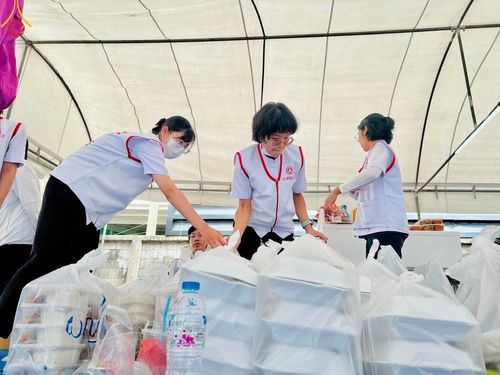 ภาพ No.119342:V.18 ทันทีม การเตรียมงาน เก็บงาน การรับบุญของเจ้าหน้าที่หน่วยงานต่างๆ เพื่อโครงการธรรมยาตรา กตัญญูบูชามหาปูชนียาจารย์ พระมงคลเทพมุนี (สด จนฺทสโร) พระผู้ปราบมาร อนุสรณ์สถาน 7 แห่ง ปีที่ 12 ระหว่างวันที่ 2 - 31 มกราคม พ.ศ.2567