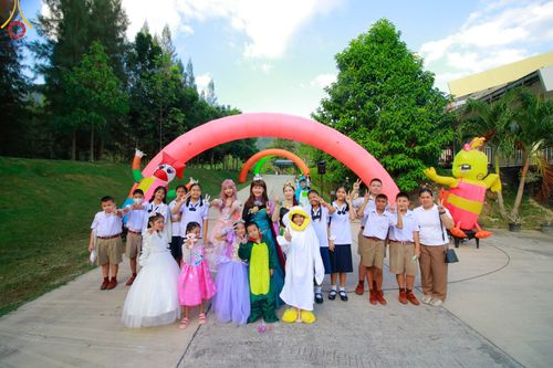 ภาพ No.102836:วันรวมพลังเด็กดี V-Star ผู้นำฟื้นฟูศีลธรรมโลก จังหวัดระยอง ณ ศูนย์ปฏิบัติธรรมจังหวัดระยอง (บ้านช่องลม) ต.บางบุตร อ.บ้านค่าย จ.ระยอง วันที่ 17 ธันวาคม พ.ศ. 2566