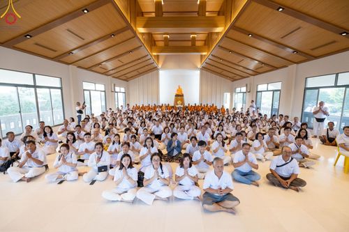 ภาพ No.148541:พิธีบุพเปตพลี, พิธีทอดผ้าป่า, พิธีไถ่ชีวิตโค 80 ตัว ให้ชีวิตสัตว์เป็นทาน ณ ศูนย์ปฎิบัติธรรมภาคใต้ อ.บางกล่ำ จ.สงขลา วันเสาร์ที่ 10 สิงหาคม พ.ศ. 2567