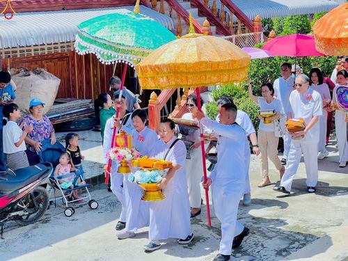 ภาพ No.253381:วันที่ 12 ตุลาคม พ.ศ. 2568 พิธีทอดกฐินสามัคคีทั่วไทย 30,000 วัด โดยคณะศิษยานุศิษย์ บูชาธรรม 81 ปี หลวงพ่อธัมมชโย ณ วัดแจ่มราษฎร์ศรัทธาธรรม(สีล้ง) ต.คลองด่าน อ.บางบ่อ จ.สมุทรปราการ