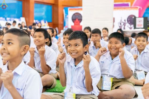 ภาพ No.106573:วันรวมพลังเด็กดี V-star ผู้นำฟื้นฟูศีลธรรมโลก จังหวัดสมุทรสาคร วันพฤหัสบดีที่ 28 ธันวาคม พ.ศ. 2566 ณ โรงเรียนสมุทรสาครวิทยาลัย อำเภอเมือง จังหวัดสมุทรสาคร