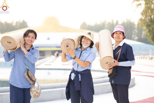 ภาพ No.121727:V.22 ต่อไป การเตรียมงาน เก็บงาน การรับบุญของเจ้าหน้าที่หน่วยงานต่างๆ เพื่อโครงการธรรมยาตรา กตัญญูบูชา มหาปูชนียาจารย์ พระมงคลเทพมุนี (สด จนฺทสโร) พระผู้ปราบมาร อนุสรณ์สถาน 7 แห่ง ปีที่ 12 ระหว่างวันที่ 2 - 31 มกราคม พ.ศ.2567