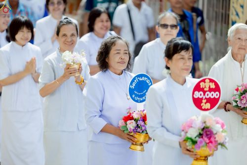 ภาพ No.253872:วันที่ 12 ตุลาคม พ.ศ. 2568 พิธีทอดกฐินสามัคคีทั่วไทย 30,000 วัด โดยคณะศิษยานุศิษย์ บูชาธรรม 81 ปี หลวงพ่อธัมมชโย ณ วัดทำเลทอง อ.ลำลูกกา จ.ปทุมธานี