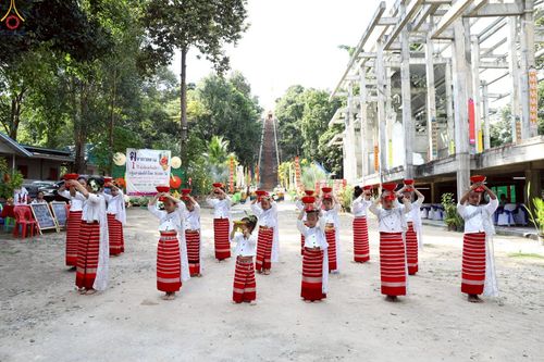 ภาพ No.270327:วันที่ 26 ตุลาคม พ.ศ. 2568 พิธีทอดกฐินสามัคคีทั่วไทย ณ วัดดอยกู่คำ ต.น้ำแพร่ อ.หางดง จ.เชียงใหม่ โดยคณะศิษยานุศิษย์ บูชาธรรม 81 ปี หลวงพ่อธัมมชโย