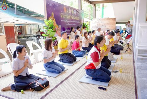 ภาพ No.218140:วันอาทิตย์ที่ 6 เมษายน พ.ศ. 2568 ว่าที่ร้อยตรี ตระกูล โทธรรม ผู้ว่าราชการจังหวัดนราธิวาส เหล่ากาชาดจังหวัดนราธิวาส และเจ้าหน้าที่ข้าราชการทุกภาคส่วน ร่วมถวายภัตตาหารแด่คณะสงฆ์และสามเณรภาคฤดูร้อน ณ ที่พักสงฆ์บ้านร่มเย็น ศูนย์อบรมเยาวชนเมืองนราธิวาส