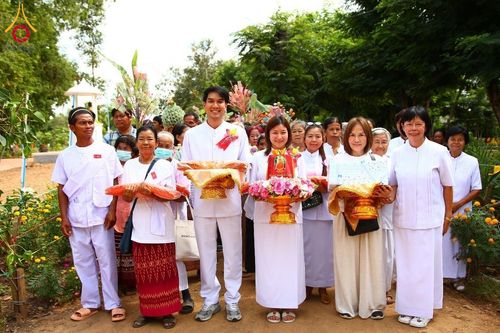 ภาพ No.176819:พิธีทอดกฐิน ณ วัดชุมทองสามัคคีธรรม ต.วังใหม่ อ.วังสมบูรณ์ จ.สระแก้ว ในโครงการทอดกฐินสามัคคีทั่วไทย 30,000 วัด บูชาธรรม 80 ปี หลวงพ่อธัมมชโย โดยคณะศิษยานุศิษย์วัดพระธรรมกาย วันที่ 15 พฤศจิกายน พ.ศ. 2567