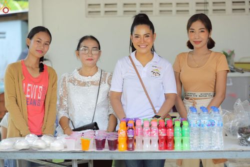 ภาพ No.234030:วันอาทิตย์ที่ 20 กรกฎาคม พ.ศ.2568 พิธีทอดผ้าป่า และพิธีตอกเสาเข็มต้นแรก สร้างอาคารปฏิบัติธรรมพระมงคลเทพมุนี ณ ศูนย์ปฏิบัติธรรมสุราษฏร์ธานี