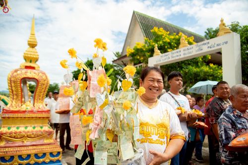 ภาพ No.269354:วันที่ 25 ตุลาคม พ.ศ. 2568 พิธีทอดกฐินสามัคคีทั่วไทย ณ วัดอัมพุมัญยาราม (ห้วยใหญ่)  อ.สระโบสถ์ จ.ลพบุรี โดยคณะศิษยานุศิษย์ บูชาธรรม 81 ปี หลวงพ่อธัมมชโย