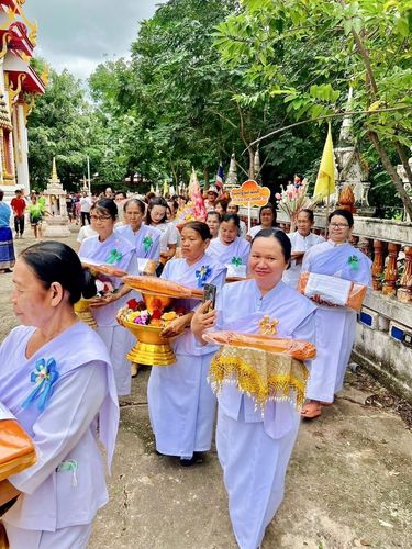 ภาพ No.163756:โครงการกฐินสามัคคีทั่วไทย 30,000 วัด บูชาธรรม 80 ปี หลวงพ่อธัมมชโย โดย คณะศิษยานุศิษย์วัดพระธรรมกาย ณ วัดเจริญพรต อ.พระทองคำ จ.นครราชสีมา วันที่ 20 ตุลาคม พ.ศ. 2567