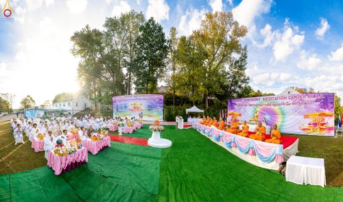 ภาพ No.272710:วันอาทิตย์ที่ 19 ตุลาคม พ.ศ. 2568 พิธีทอดกฐินสามัคคี  ณ วัดพระธรรมกายดีซี สหรัฐอเมริกา 