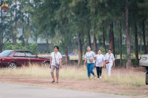 ภาพ No.135233:พิธีขอขมารับผ้าไตร, พิธีบรรพชา ในโครงการบรรพชาสามเณร ฟื้นฟูพระพุทธศาสนาทั่วไทย ณ ศูนย์อบรมเยาวชนกาญจนบุรี วันที่ 6 เมษายน พ.ศ. 2567