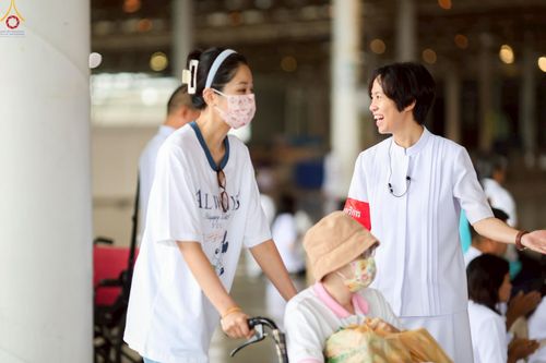 ภาพ No.240354:วันพุธที่ 27 สิงหาคม พ.ศ. 2568 พิธีตักบาตร ในวันธรรมชัย ณ วัดพระธรรมกาย จ.ปทุมธานี