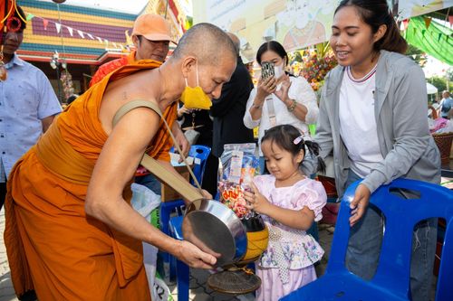 ภาพ No.96291:พิธีทอดกฐินสามัคคีทั่วไทย 5,000 วัด ณ วัดสว่างภพ จ.ปทุมธานี วันที่ 19 พฤศจิกายน พ.ศ. 2566