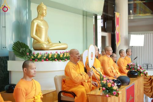 ภาพ No.95425:พิธีทอดกฐินบรมจักรพรรดิสร้างทุกสิ่ง วัดพระธรรมกายยามานาชิ ประเทศญี่ปุ่น วันอาทิตย์ที่ 19 พฤศจิกายน พ.ศ. 2566