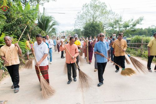 ภาพ No.98933:พิธีทอดกฐินสามัคคีทั่วไทย 5,000 วัด  ณ วัดกันทรอมอุดม อ.ขุนหาญ จ.ศรีสะเกษ วันที่ 26 พฤศจิกายน พ.ศ. 2566